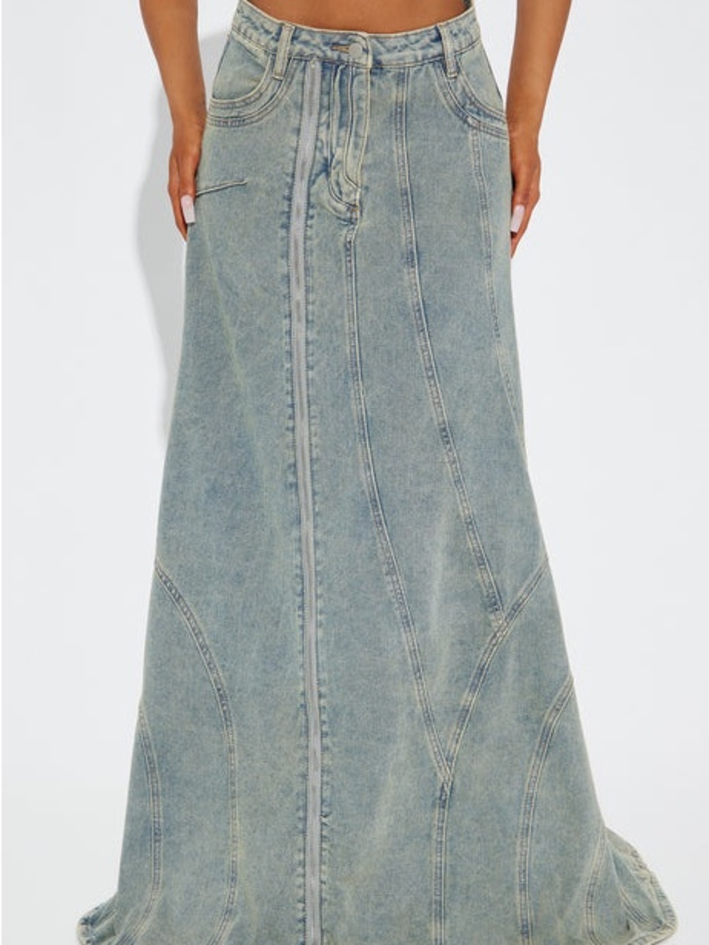 Fashion nova High-Slit Washed Denim Maxi Skirt - - Picture 4 of 5